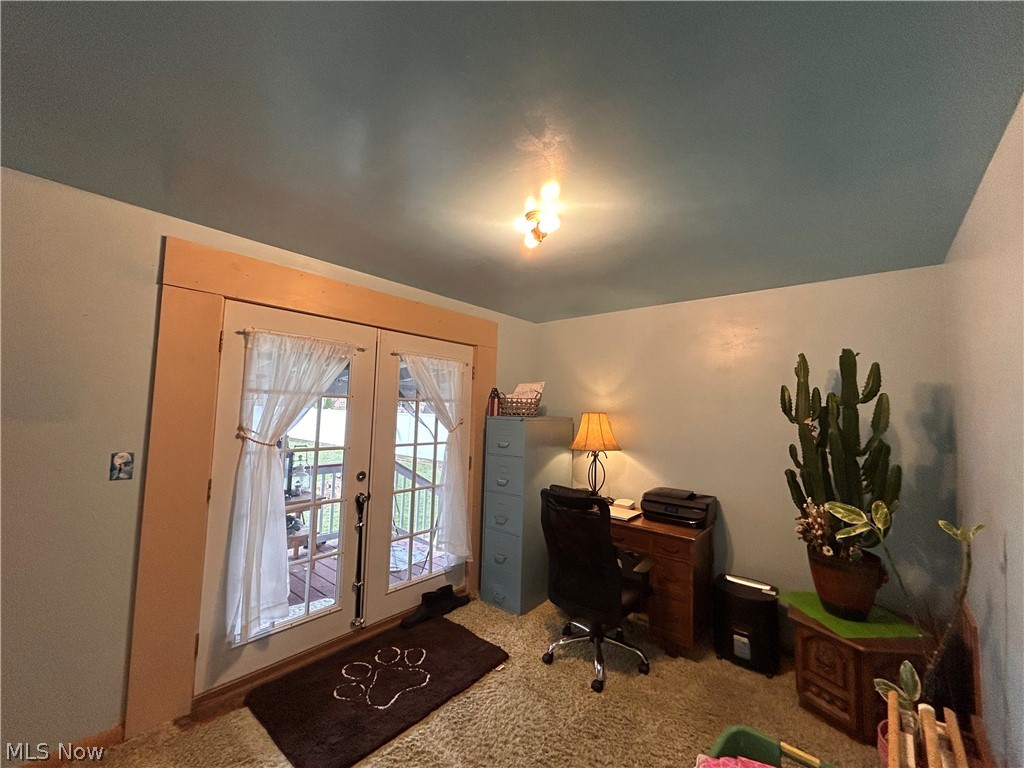 Village/Minerva - Residential