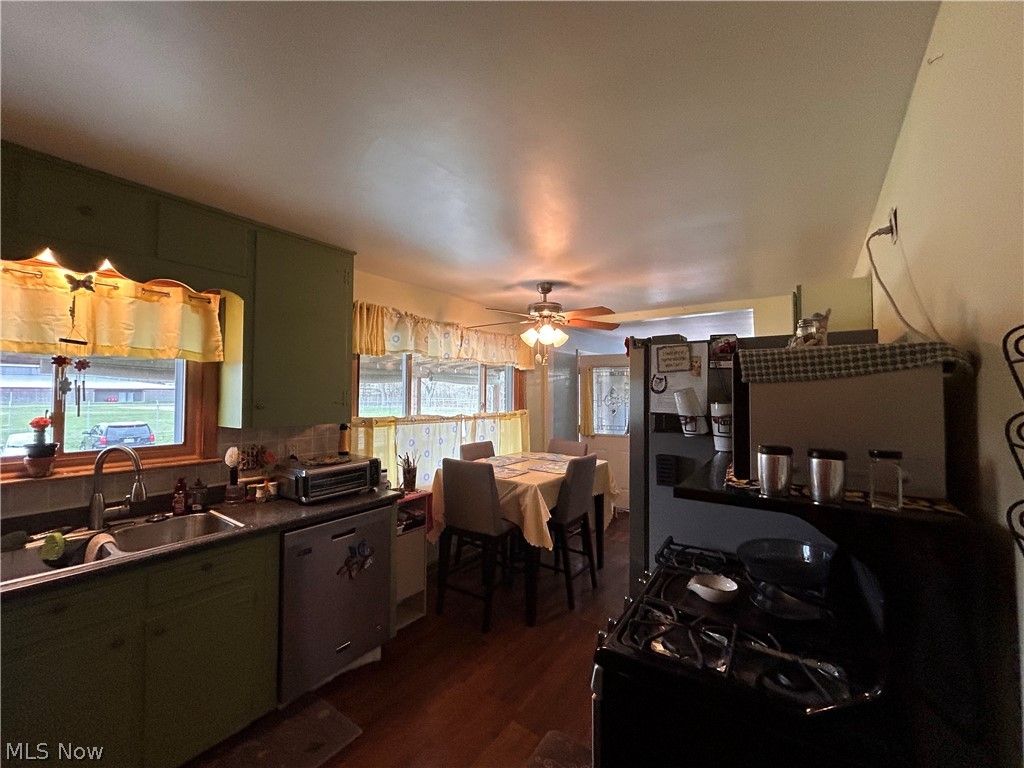 Photo of 605 Stadium Street, Minerva, OH 44657 (MLS # 5192436)