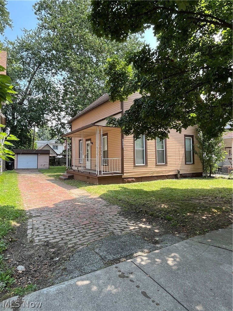 2053 W 95th Street