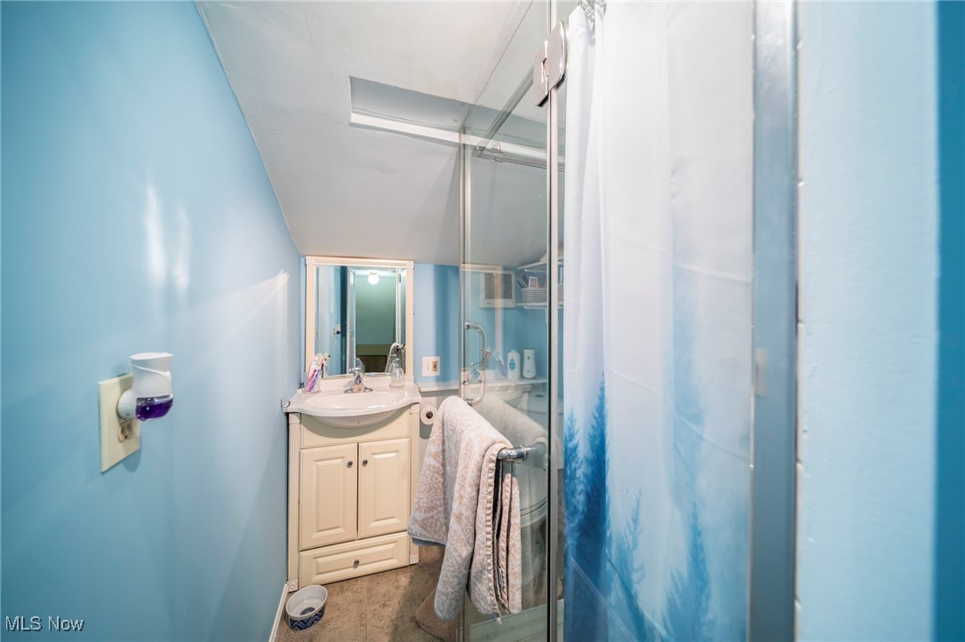 4717 Farley Drive, Mentor, Ohio image 17