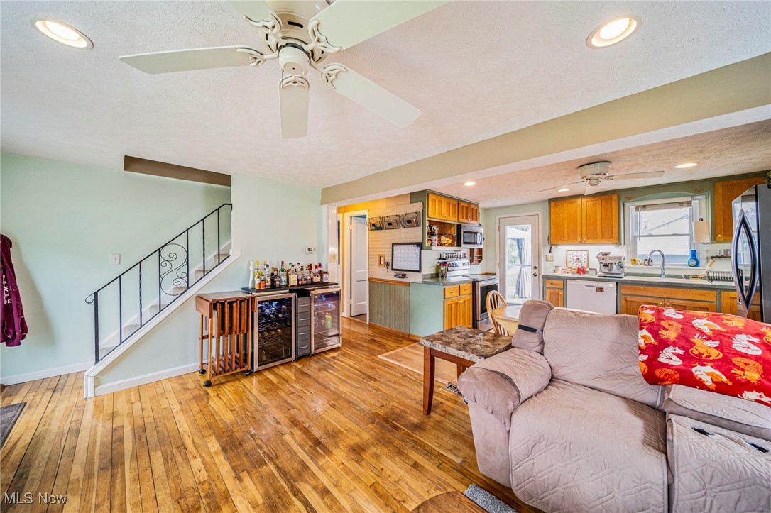 4717 Farley Drive, Mentor, Ohio image 4