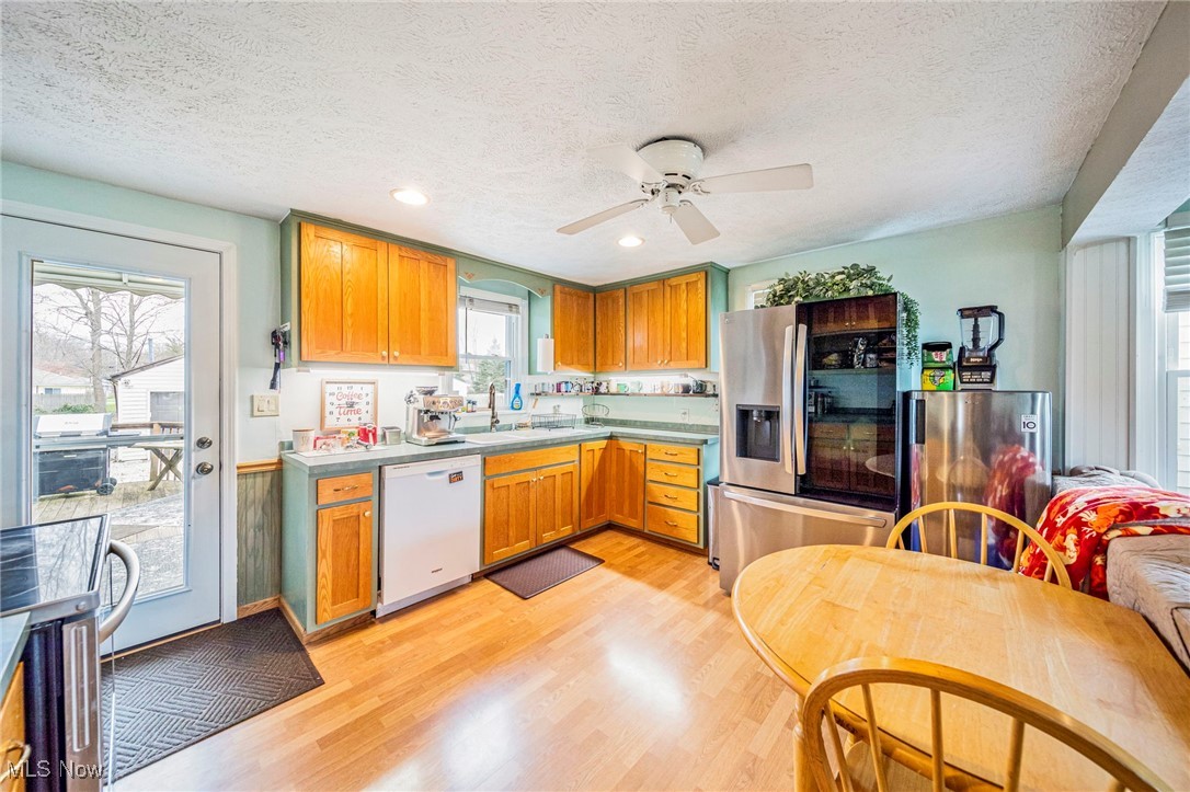 4717 Farley Drive, Mentor, Ohio image 6