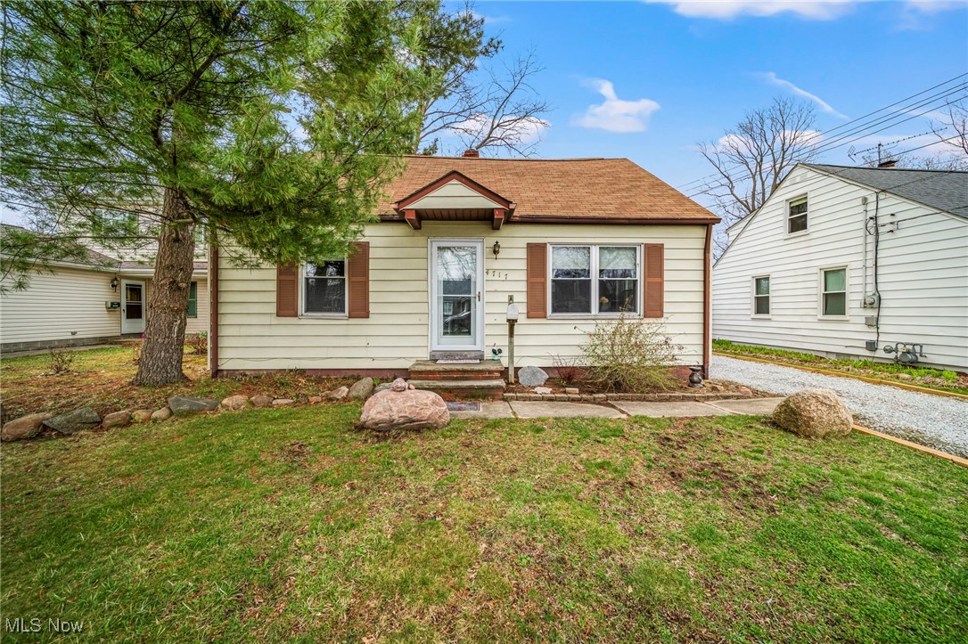 4717 Farley Drive, Mentor, Ohio image 1