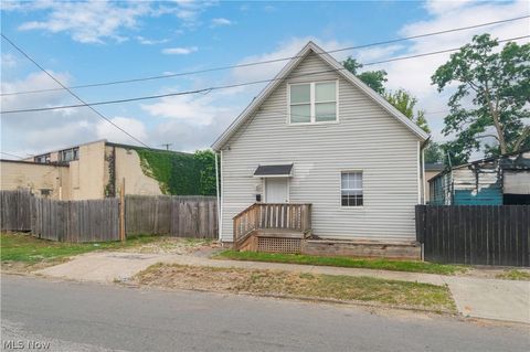 Homes For Sale - 3208 E 66th Street<br/> Cleveland, OH 44127