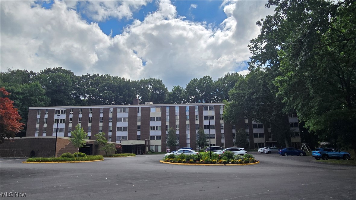 Silver Lake Towers Condo - Residential