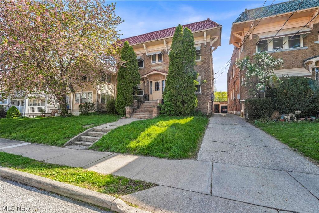 Photo of 1353 Phelps Avenue #3, Lakewood, OH 44107 (MLS # 5205315)