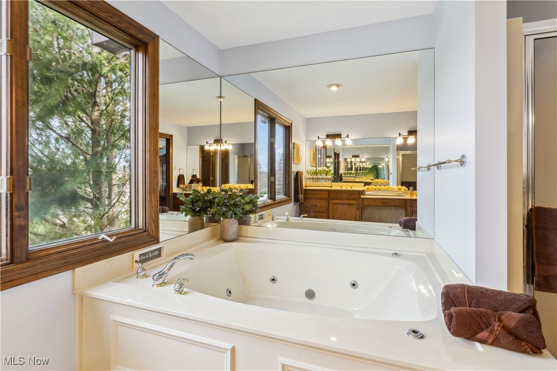 4700 Barnsleigh Drive, Bath, Ohio image 24