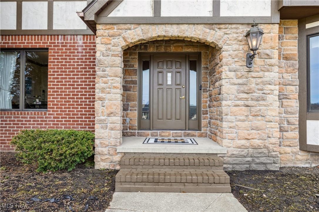 4700 Barnsleigh Drive, Bath, Ohio image 4