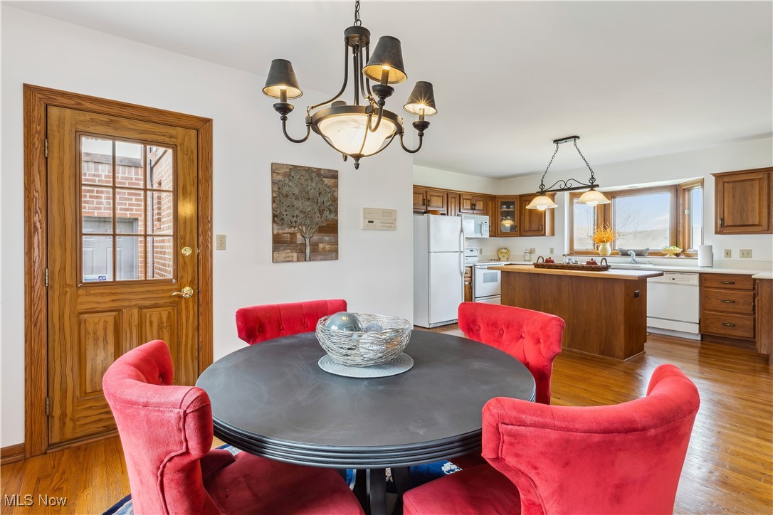 4700 Barnsleigh Drive, Bath, Ohio image 14