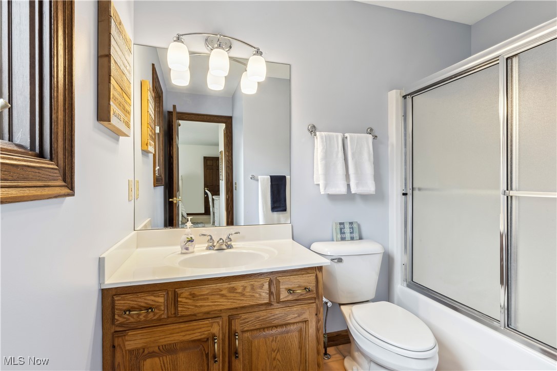 4700 Barnsleigh Drive, Bath, Ohio image 30