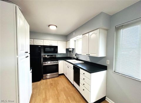 Tiny photo for 424 Lee Road, Follansbee, WV 26037 (MLS # 5190221)