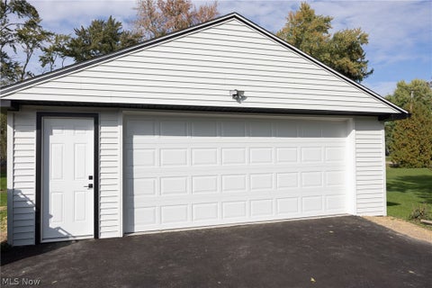 Tiny photo for 1923 Hillsdale Drive, Twinsburg, OH 44087 (MLS # 5252207)