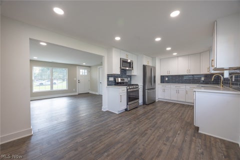 Tiny photo for 1923 Hillsdale Drive, Twinsburg, OH 44087 (MLS # 5252207)