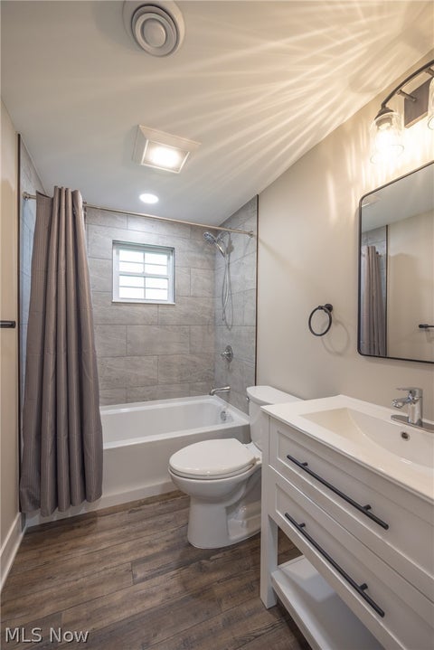 Tiny photo for 1923 Hillsdale Drive, Twinsburg, OH 44087 (MLS # 5252207)