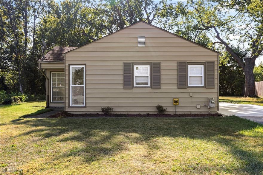 Nicely appointed one level home nestled on a low traffic culdesac street on a VERY SPACIOUS homesite that widens the further back you go! Enter and you'll notice a great layout complete with recently refreshed interior (newer flooring/paint). No carpeting, LVP wood look floors throughout! Efficient kitchen with attractive wood tone cupboards and updated countertop. Kitchen appliances remain. Corner window in the charming dining nook. Laundry room with extra storage space. Nice sized rooms. Updated full bath. 1 car detached garage. Convenient location less than 5 minutes from turnpike/57/metro parks/grocery/library!