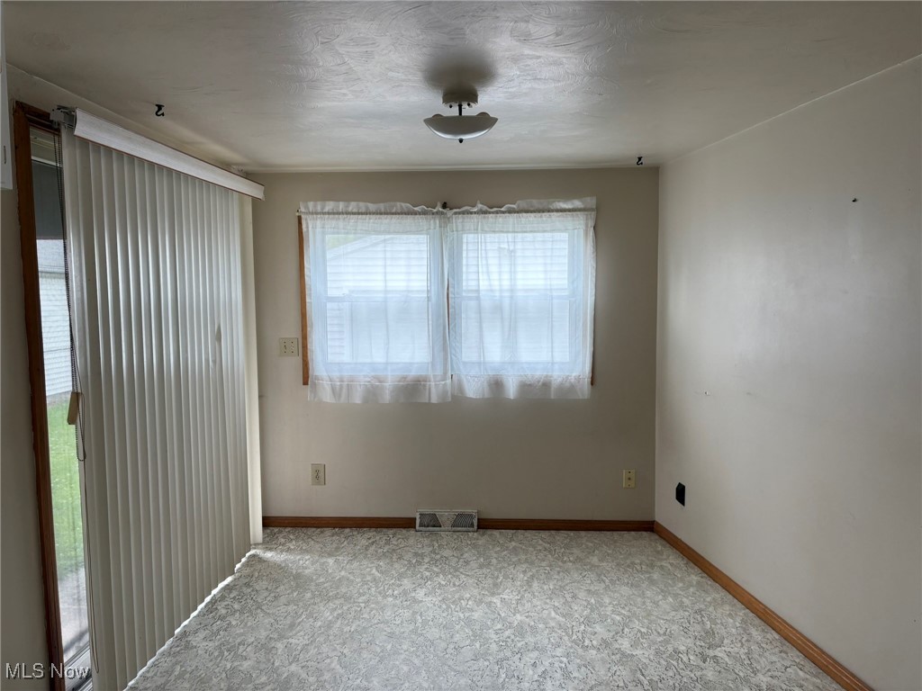 453 Kenyon Avenue