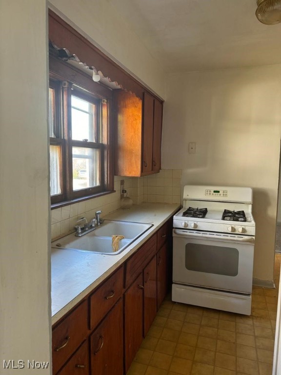 Coventry 09 - Residential Income