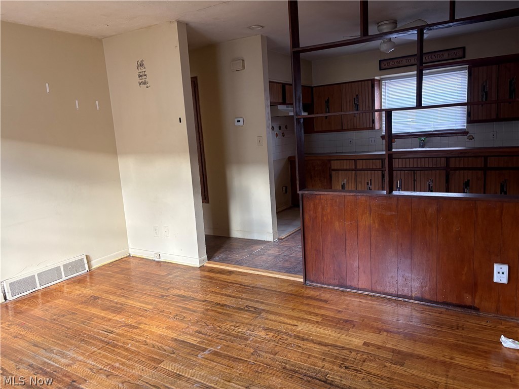 East Akron Terrace - Residential Income