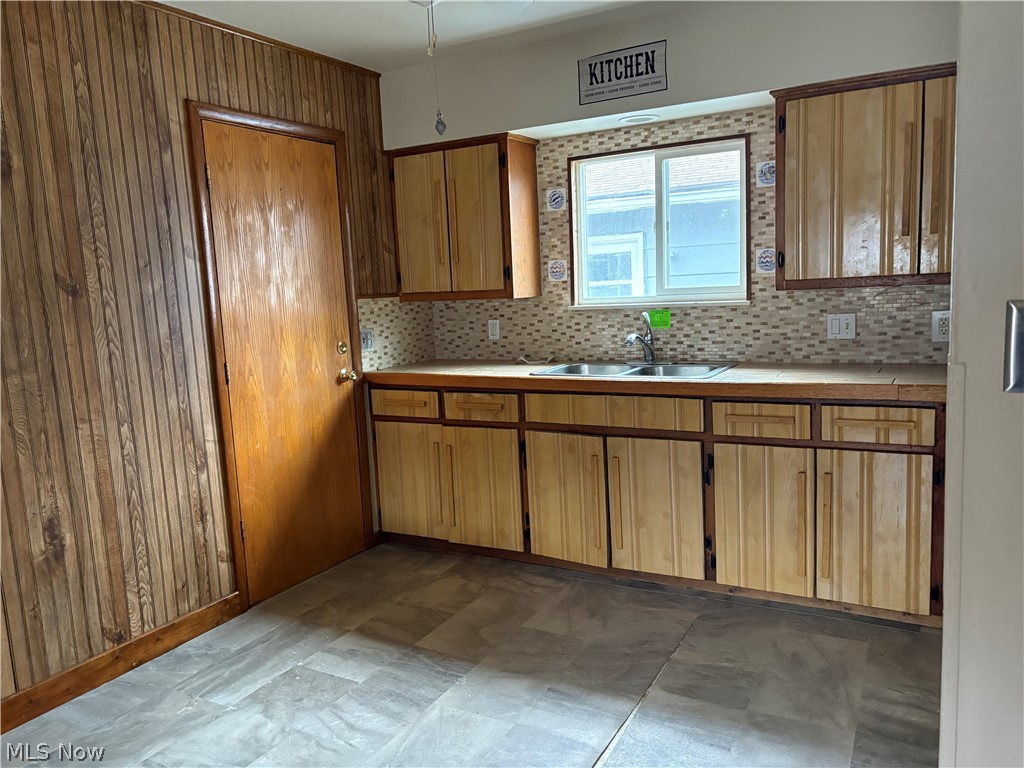 East Akron Terrace - Residential Income