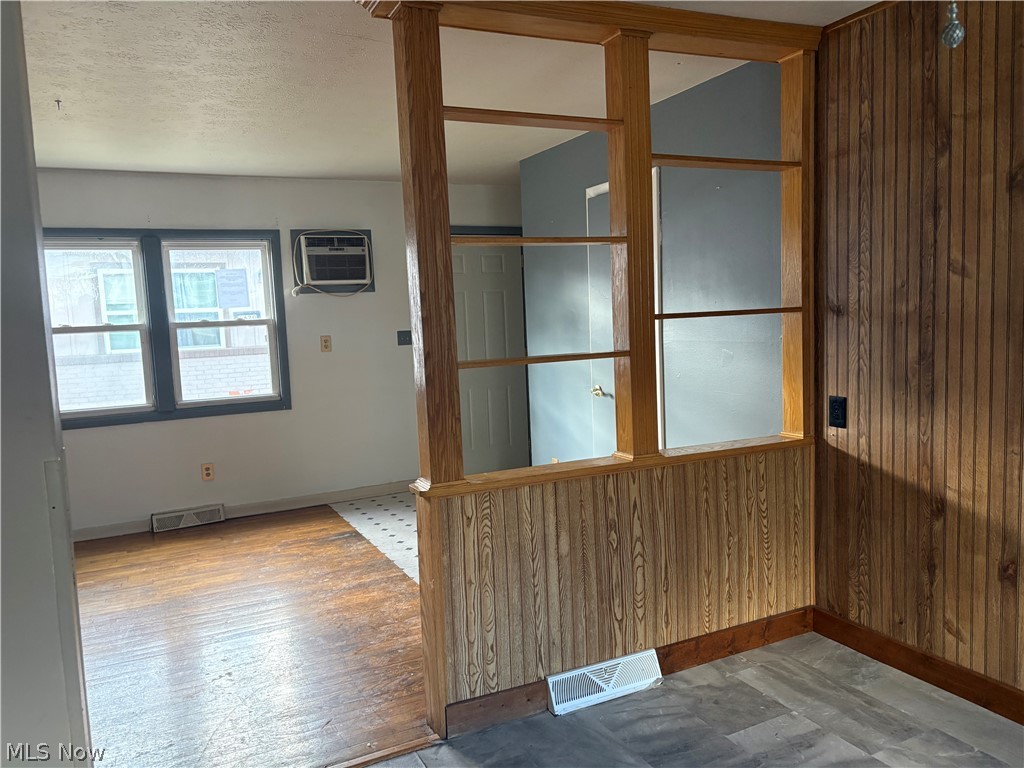 East Akron Terrace - Residential Income