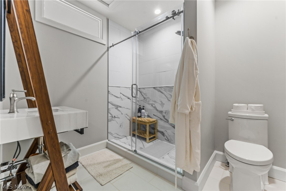 Founders Glen 1 - Residential