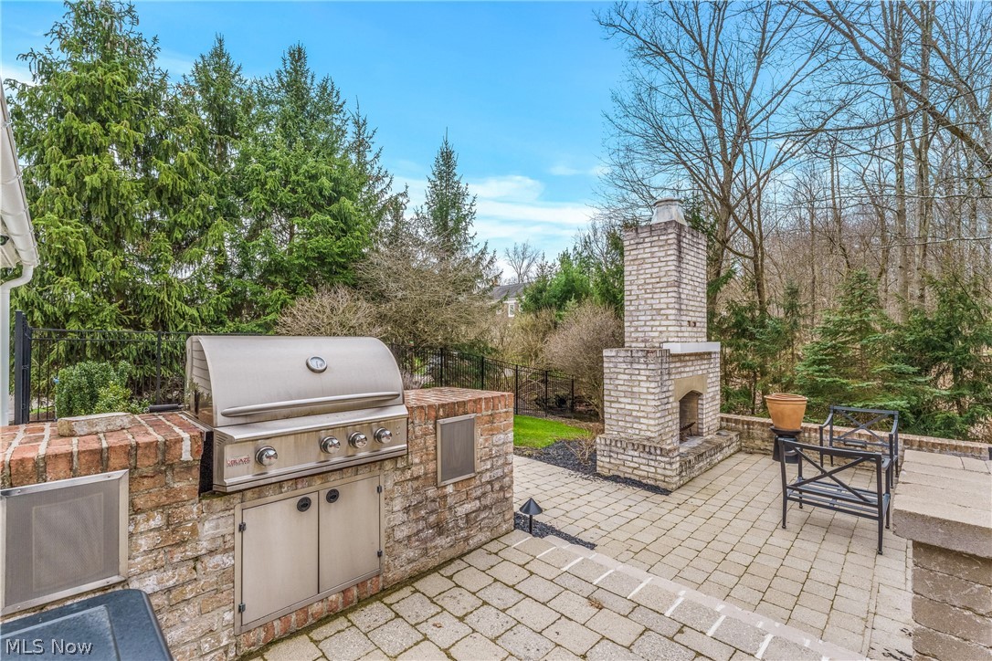 Founders Glen 1 - Residential