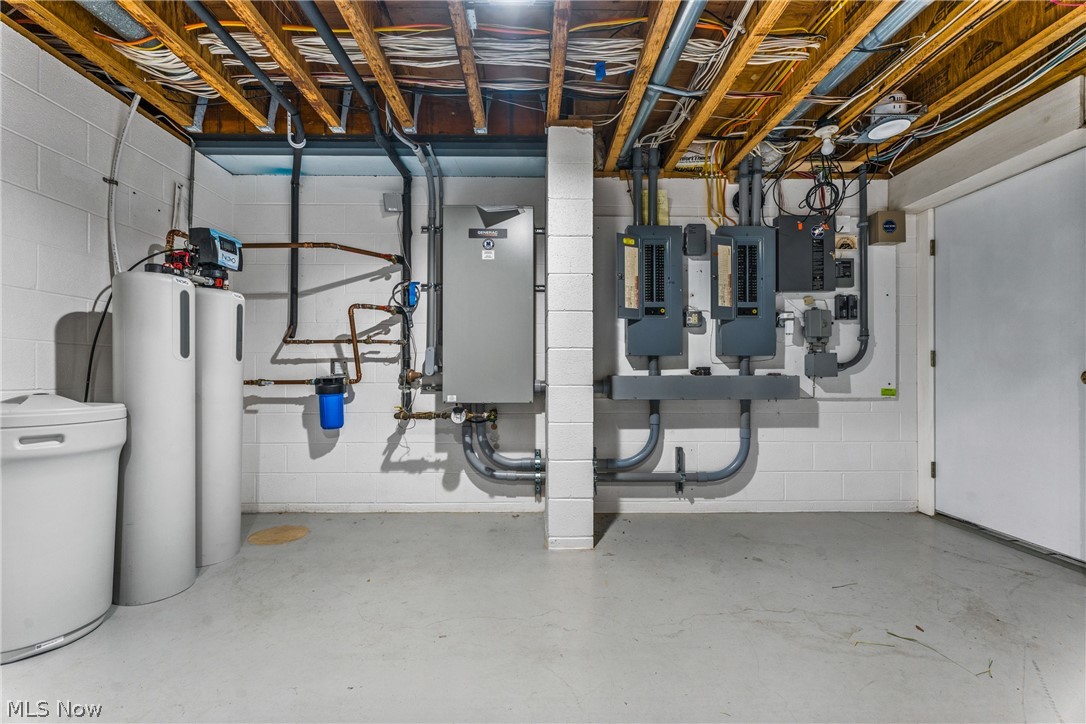 Founders Glen 1 - Residential