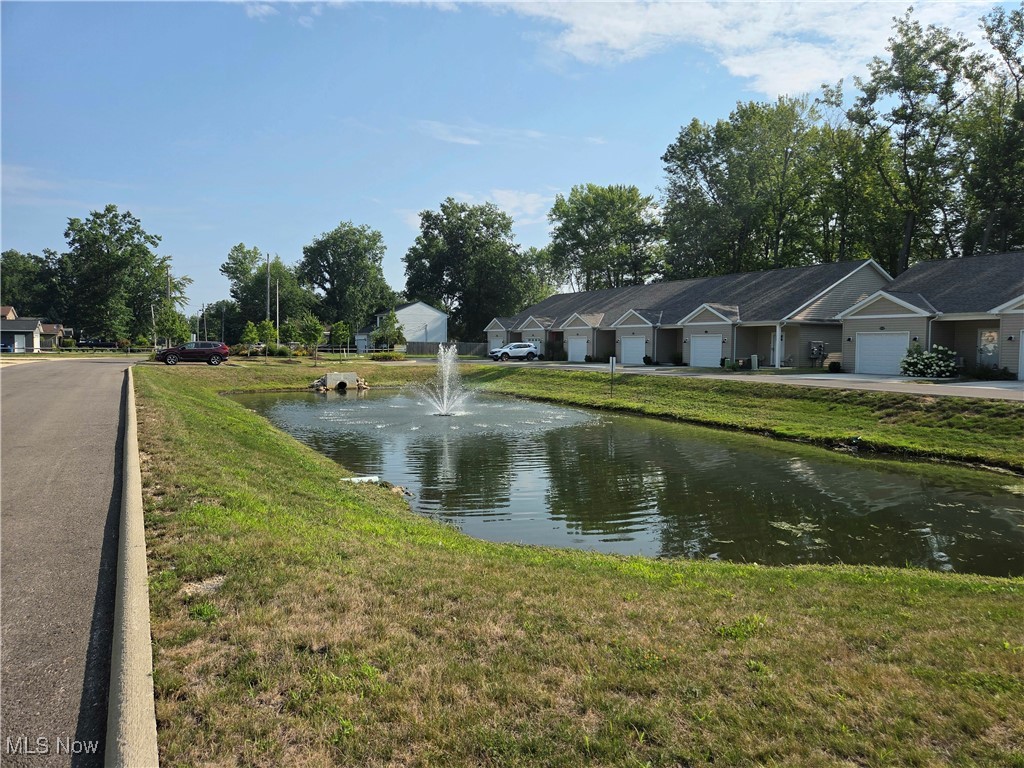 Treadway Ponds Twnhms - Residential