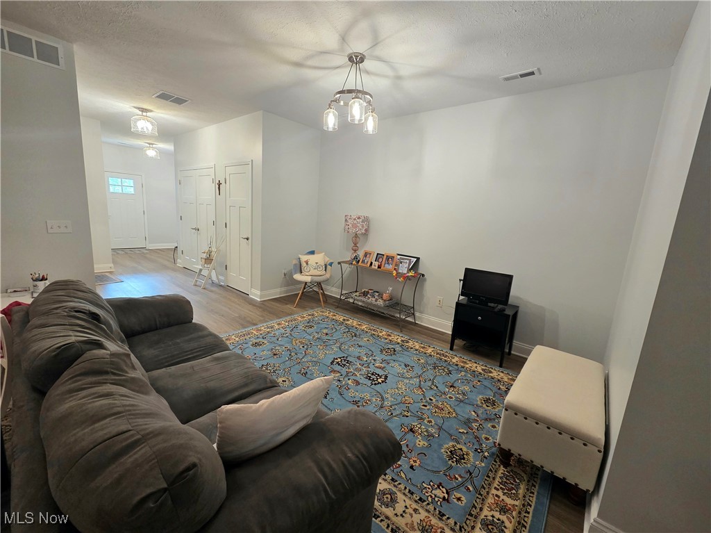 Treadway Ponds Twnhms - Residential