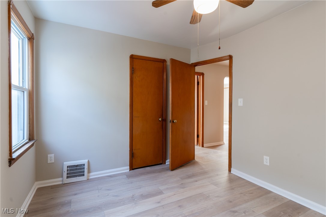 4827 E 88 Street, Garfield Heights, Ohio image 23