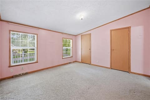 Tiny photo for 477 Erie Street, Hubbard, OH 44425 (MLS # 5236978)