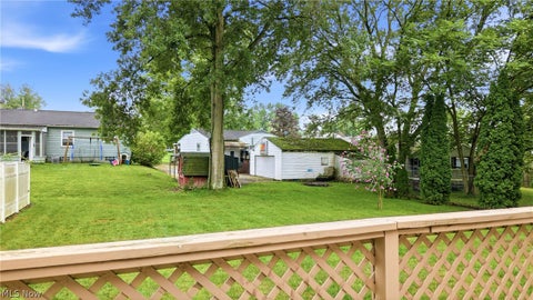Tiny photo for 477 Erie Street, Hubbard, OH 44425 (MLS # 5236978)