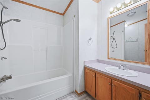 Tiny photo for 477 Erie Street, Hubbard, OH 44425 (MLS # 5236978)