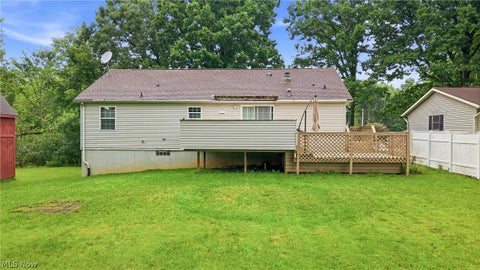 Tiny photo for 477 Erie Street, Hubbard, OH 44425 (MLS # 5236978)