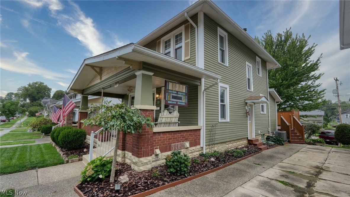 809 N 10th Street