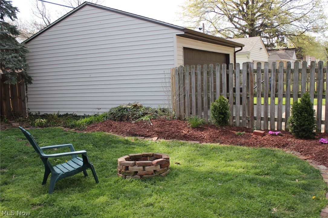 Lakewood Park - Residential Income