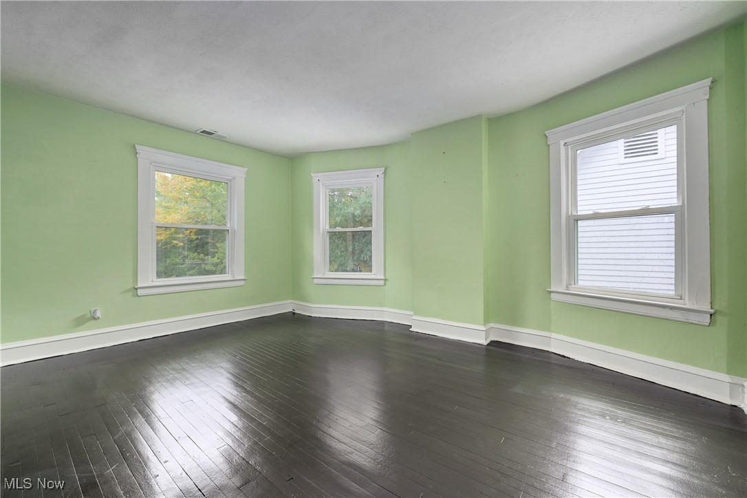 12610 Arliss Drive, Lakewood, Ohio image 24