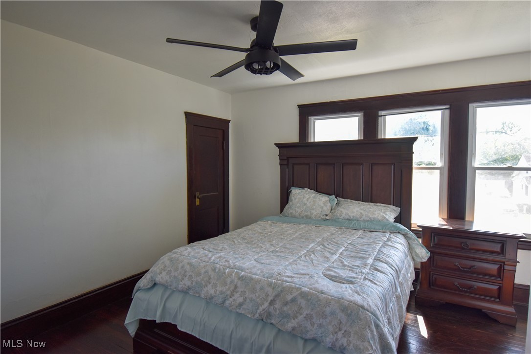 Walter H Tellings Oakmont - Residential