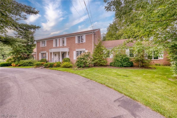 2740 BELGRAVE RD, CLEVELAND, OH 44124 - Image 02feebc287c793106c295d81488c2b0a/1060158103