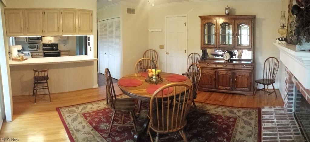 University Oaks - Residential