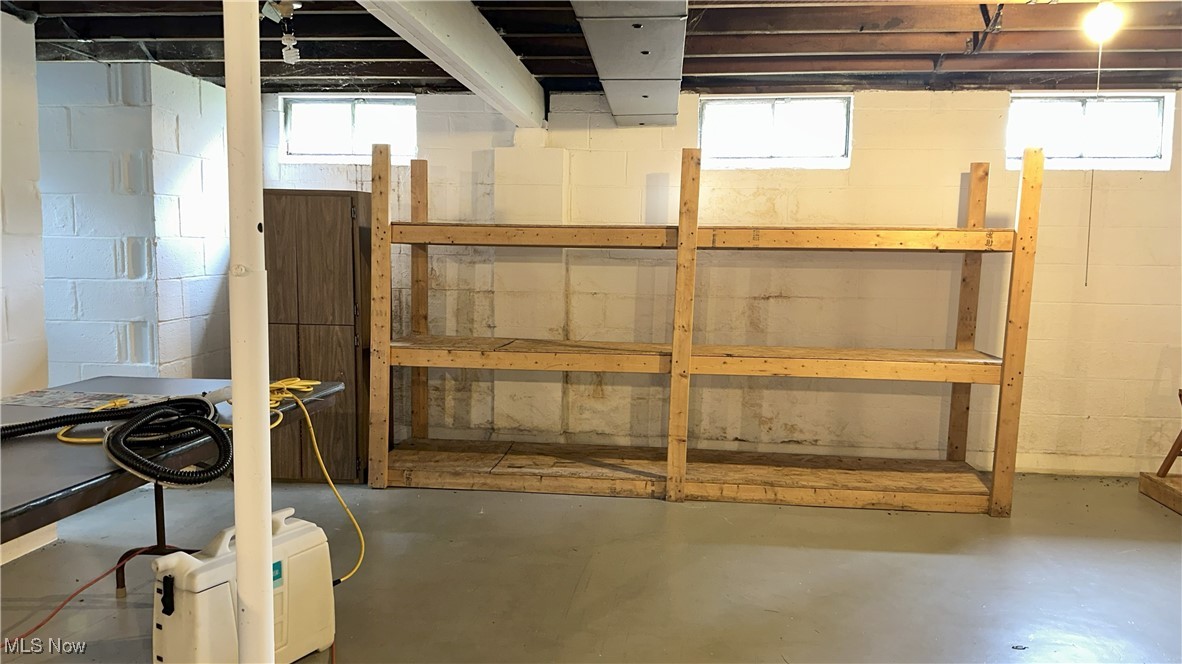 Ashtabula, Ohio 44004, United States, 3 Bedrooms Bedrooms, ,1 BathroomBathrooms,Residential,Active,173183