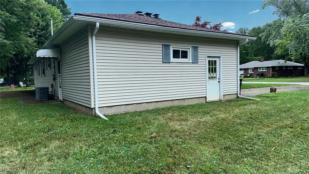 Ashtabula, Ohio 44004, United States, 3 Bedrooms Bedrooms, ,1 BathroomBathrooms,Residential,Active,173183
