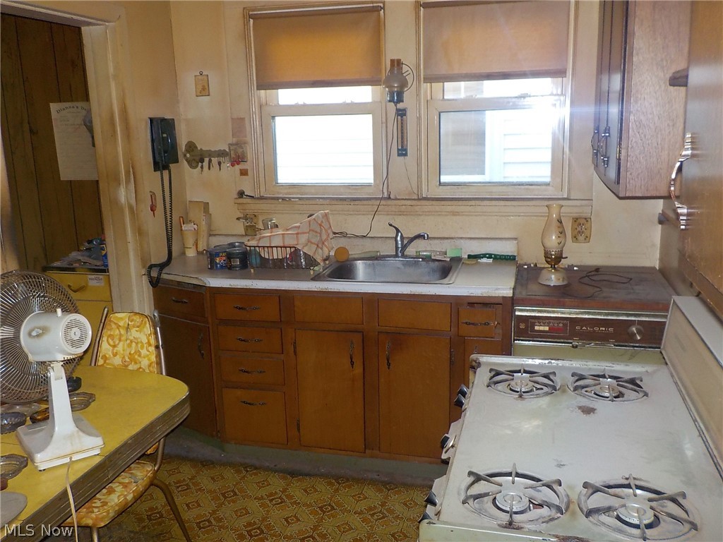 Elmwood Realty Cos Elmwood Bc - Residential