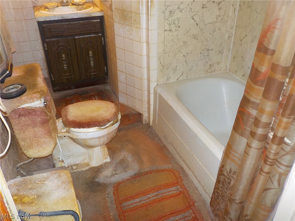 Elmwood Realty Cos Elmwood Bc - Residential