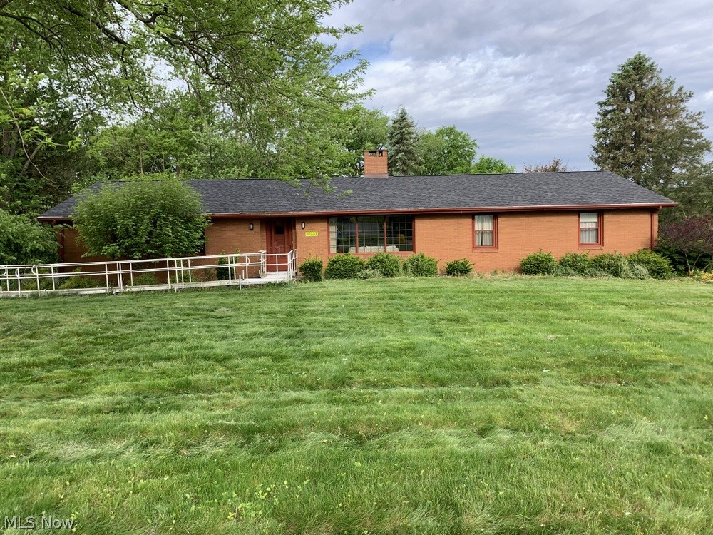 Williams Auction
SATURDAY JUNE 27, 2020 @ 10:00 A.M.
1 Story Brick Ranch on 1.5 Acres
Columbiana County~ Fairfield Twp ~ Crestview Local School District
Good Brick Ranch Style Home built in 1964 featuring approximately 1,900 Sq. Ft. Property consists of approximately 1 ½ acres with mature shade trees and fenced in backyard area. Home offers 3 bedrooms and a full tile bathroom as well as, an open concept carpeted living/ dining area with see-thru fireplace. First floor laundry room with linen closet. 20X20 Sunroom with French doors leading out to a cement patio. ¾ basement. 2 car attached garage with blacktop driveway. Home also includes a 40’ portable aluminum handicap ramp. Well and Septic system.
Terms on Real Estate: 10% down day of sale, balance due upon delivery of deed and title guarantee.
This property sells without reservation to the highest bidder. Price Listed Above Is The Auditors Value and Used For MLS Search Only.