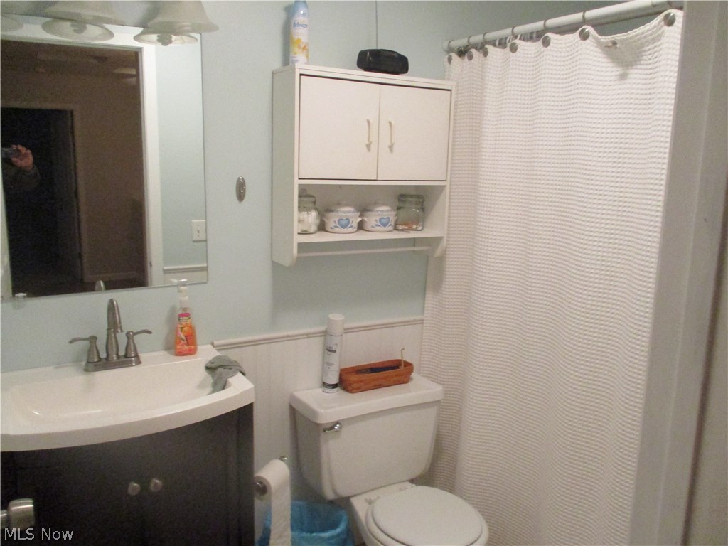 Kings Court Condo - Residential