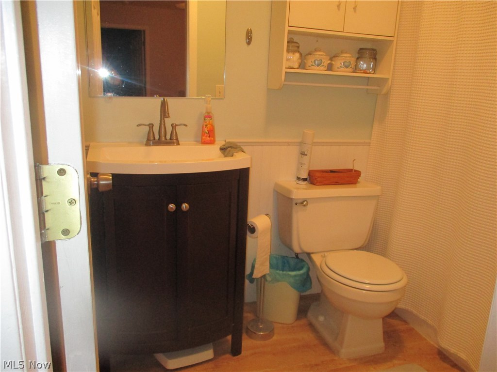 Kings Court Condo - Residential