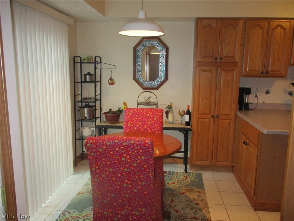 Kings Court Condo - Residential