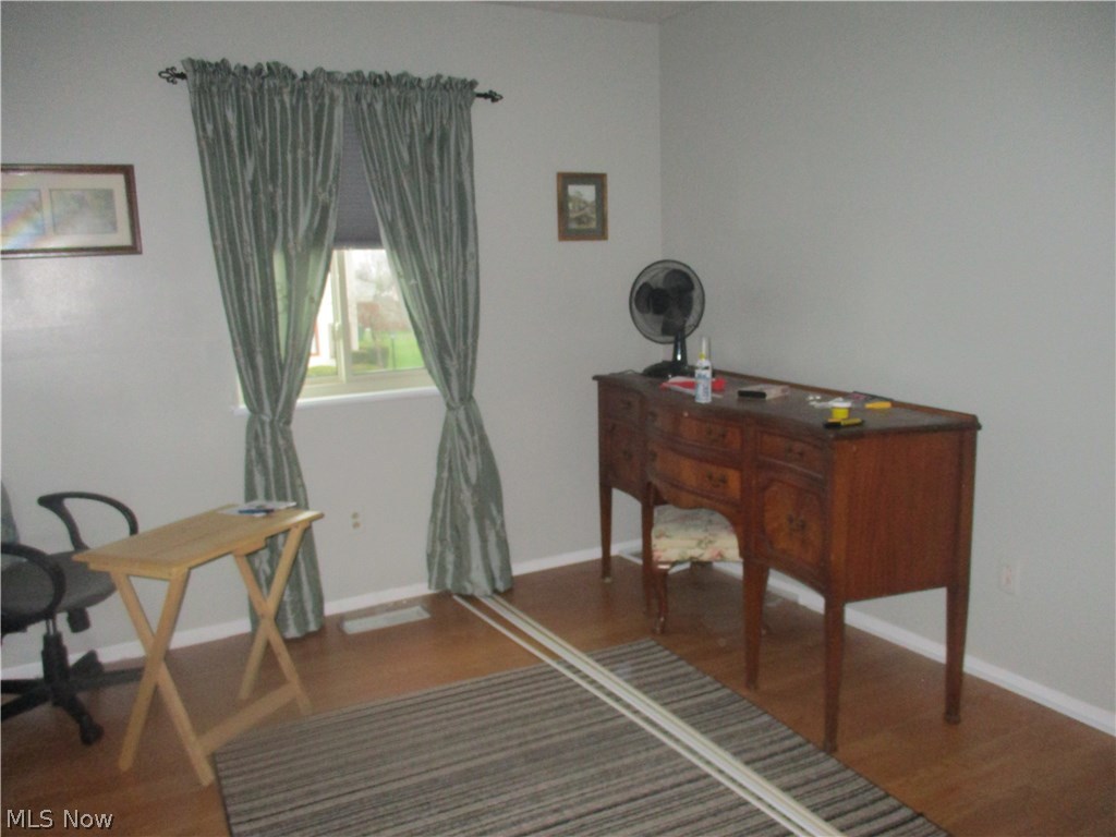 Kings Court Condo - Residential