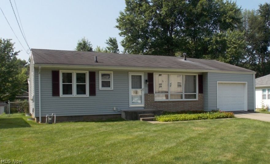 Start planning the house-warming party at this 1,062 SF vinyl-siding home on .25 acres in Stow. This streamlined floor plan delivers 3 bedrooms, 1 bathroom, spacious living room with carpeting, dining room, galley kitchen with appliances included, laundry with w/d included, and a fenced back yard. $110,000.